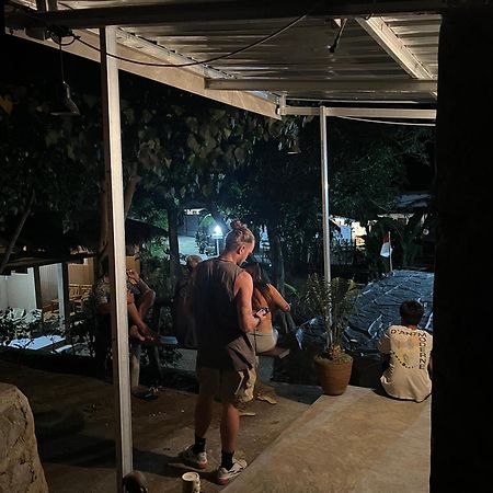 Fullmoon Homestay Kuta  Exterior foto